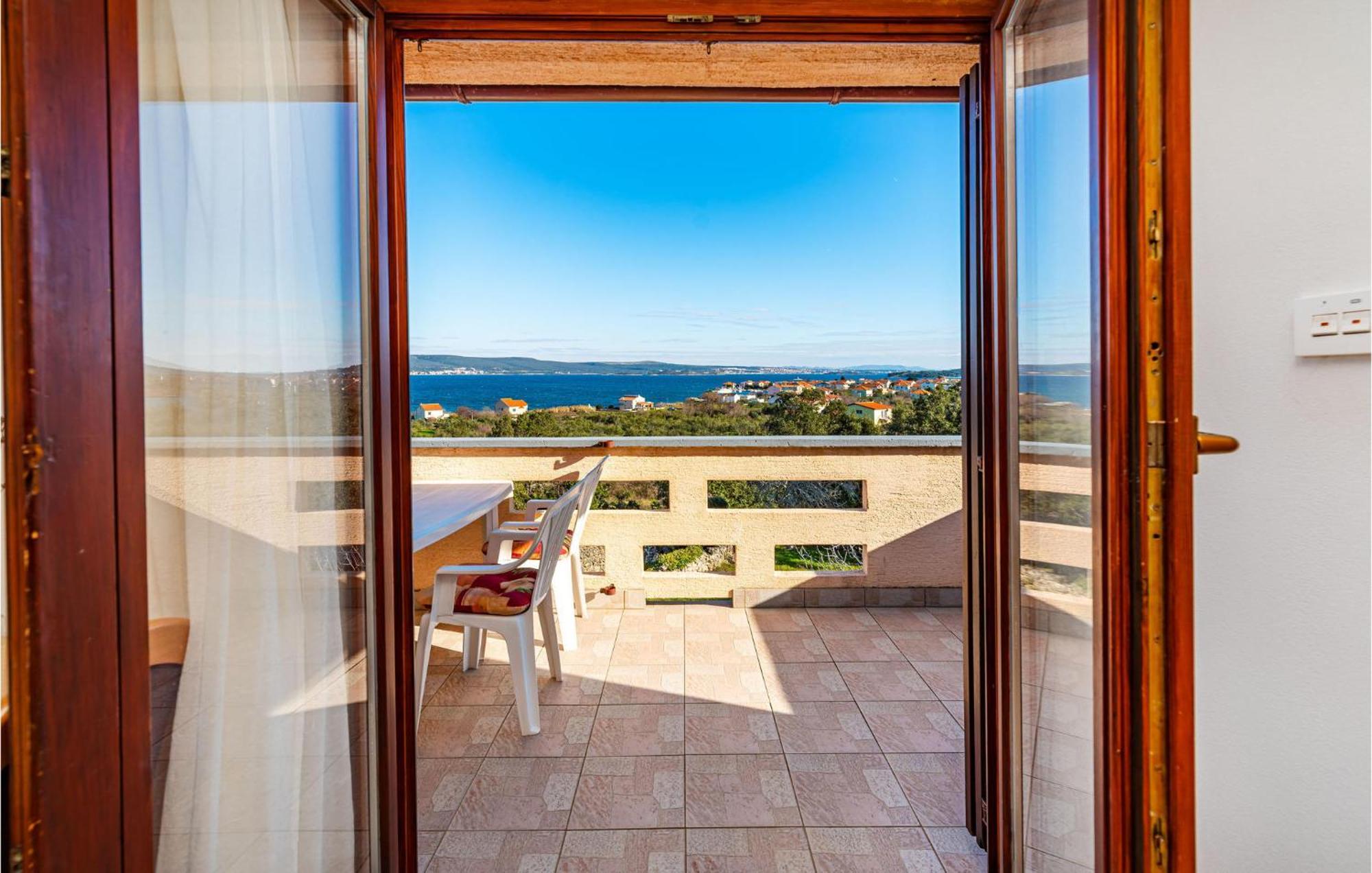 2 Bedroom Amazing Apartment In Neviđane Exterior foto